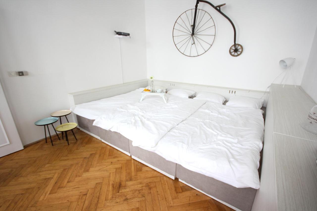 Appartamento For The Bold, Chic And Open Minded Vienna Esterno foto